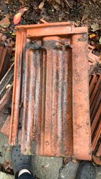 Gratis +_ 50 mulden dakpannen, Doe-het-zelf en Verbouw, Dakpannen en Dakbedekking, Ophalen, Gebruikt, Steen of Klei, Tegelen