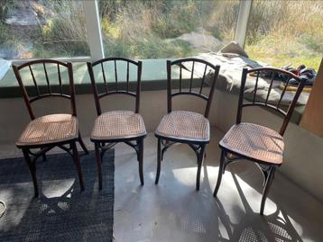 4 cafestoeltjes beschikbaar voor biedingen