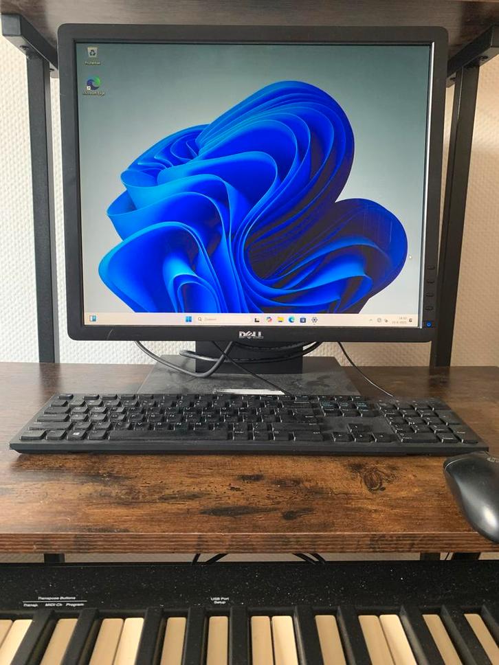 Dell OptiPlex 3050 - Compleet met Monitor & Toebehoren, Computers en Software, Desktop Pc's, Gebruikt, 3 tot 4 Ghz, SSD, 8 GB