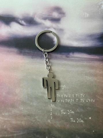 Nieuwe Billie Eilish sleutelhanger blohsh beschikbaar voor biedingen