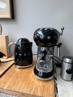 SMEG espresso machine & waterkoker 1.7 liter zwart, Witgoed en Apparatuur, Koffiezetapparaten, 10 kopjes of meer, Ophalen, Zo goed als nieuw