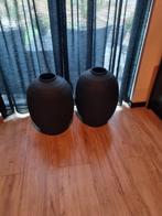 2 grote countryfield vazen., Huis en Inrichting, Woonaccessoires | Vazen, Ophalen, Steen, 50 tot 75 cm, Zwart