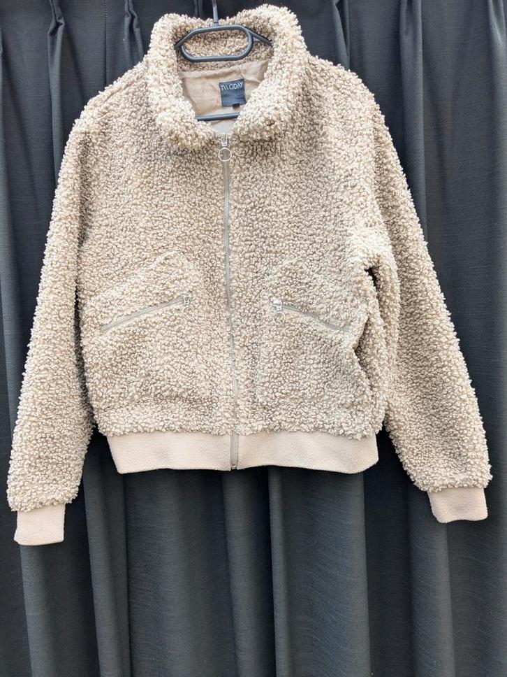 Mooie teddy jas beige! Maat M!, Kleding | Dames, Jassen | Winter, Maat 38/40 (M), Beige, Ophalen of Verzenden