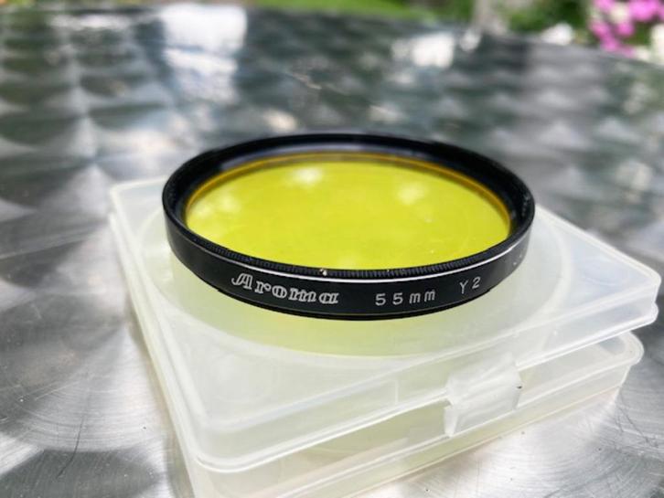 Aroma 55 mm Geel Filter Y2, made in japan., Audio, Tv en Foto, Fotografie | Filters, Zo goed als nieuw, Overige typen, 50 tot 60 mm
