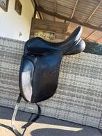 Dressuurzadel 17,5 inch, Dieren en Toebehoren, Paarden en Pony's | Dekens en Dekjes, Ophalen of Verzenden