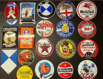 Setje emaille bordjes rond en paar rechthoekjes 19 stuks beschikbaar voor biedingen