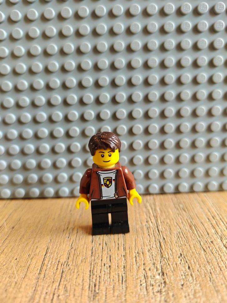 Orgineel LEGO Minifiguur 1974 Porsche 911 Turbo 3.0 Driver, Kinderen en Baby's, Speelgoed | Duplo en Lego, Gebruikt, Ophalen of Verzenden