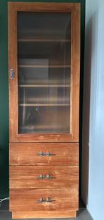Teakhouten kast met lades en deur met rekjes, Huis en Inrichting, Ophalen, Gebruikt, Glas, 50 tot 100 cm