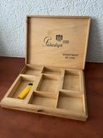 Houten kistje Paladijn voor garen of knopen, Hobby en Vrije tijd, Borduren en Borduurmachines, Ophalen of Verzenden, Gebruikt