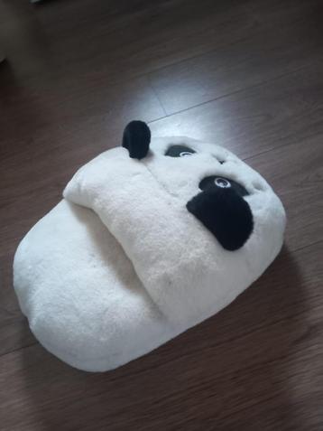 Voetenwarmer Panda beschikbaar voor biedingen