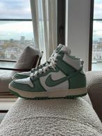 Nike Dunk High 1985 “Enamel Green Denim” – Maat 39, Kleding | Dames, Ophalen, Zo goed als nieuw, Groen, Sneakers of Gympen