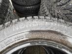 4 sets Winterbanden Met Spijkers voor Zweden, 215 mm, 16 inch, Banden en Velgen, Nieuw