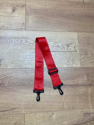 Four Amsterdam band rood beschikbaar voor biedingen