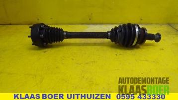Aandrijfas links-voor van een Volkswagen Polo beschikbaar voor biedingen