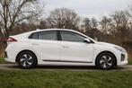 Hyundai IONIQ 1.6 GDi First Edition  LED  Schuifdak, Auto's, Gebruikt, Euro 6, 2 kWh, Wit