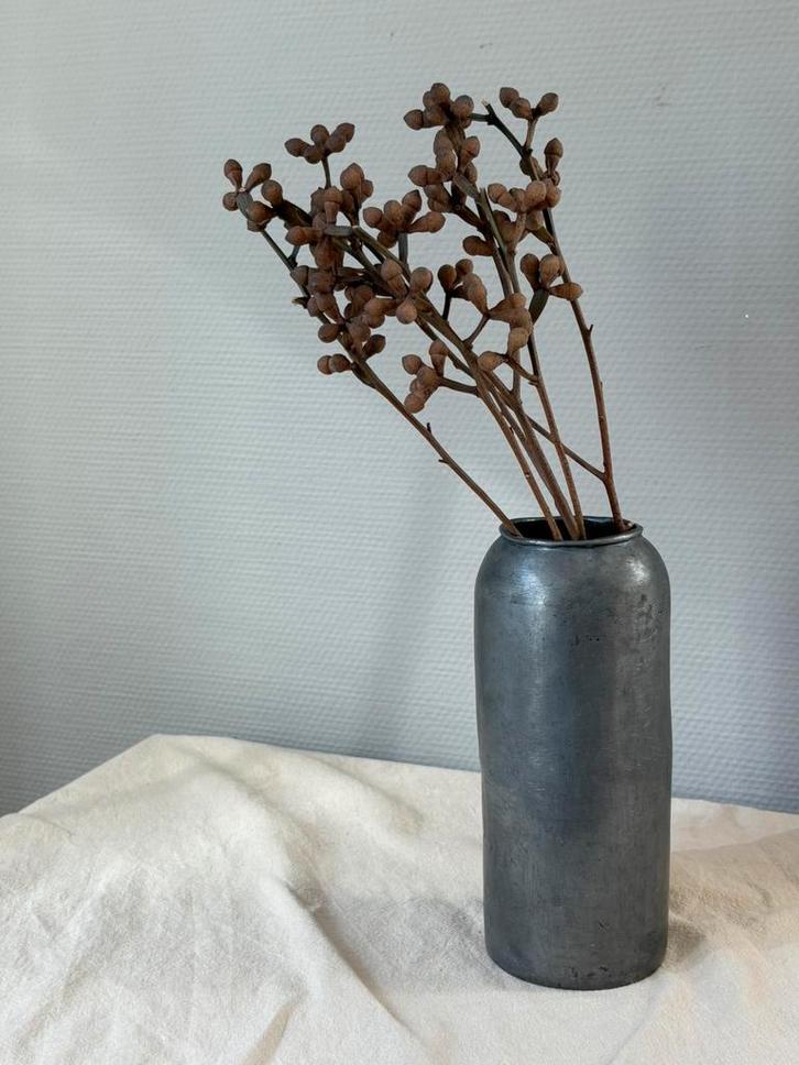 Vintage tinnen hoge vaas Japandi stijl h21cm, Huis en Inrichting, Woonaccessoires | Vazen, Zo goed als nieuw, Overige kleuren