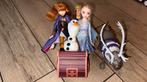 Frozen 2 Barbiepoppen Anna, Elsa, Olaf en Kristof op de slee, Ophalen of Verzenden, Zo goed als nieuw