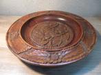 Vintage houten schaal houtsnijwerkt met bloemen, Ophalen of Verzenden, Gebruikt, Rond, Hout