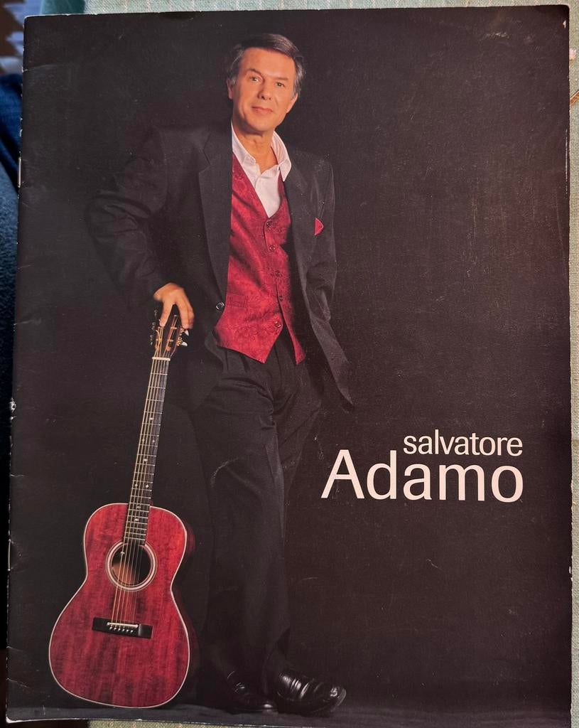 Brochure tournee 1993 Salvador Adamo met echte handtekening, Verzamelen, Verzenden, Zo goed als nieuw, Boek, Tijdschrift of Artikel