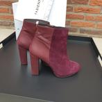 Fabienne Chapot Laarsjes Bordeaux Maat 39, Kleding | Dames, Schoenen, Lage of Enkellaarzen, Ophalen of Verzenden, Zo goed als nieuw