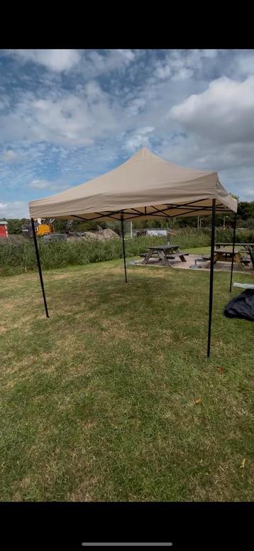Partytent te huur en meer beschikbaar voor biedingen