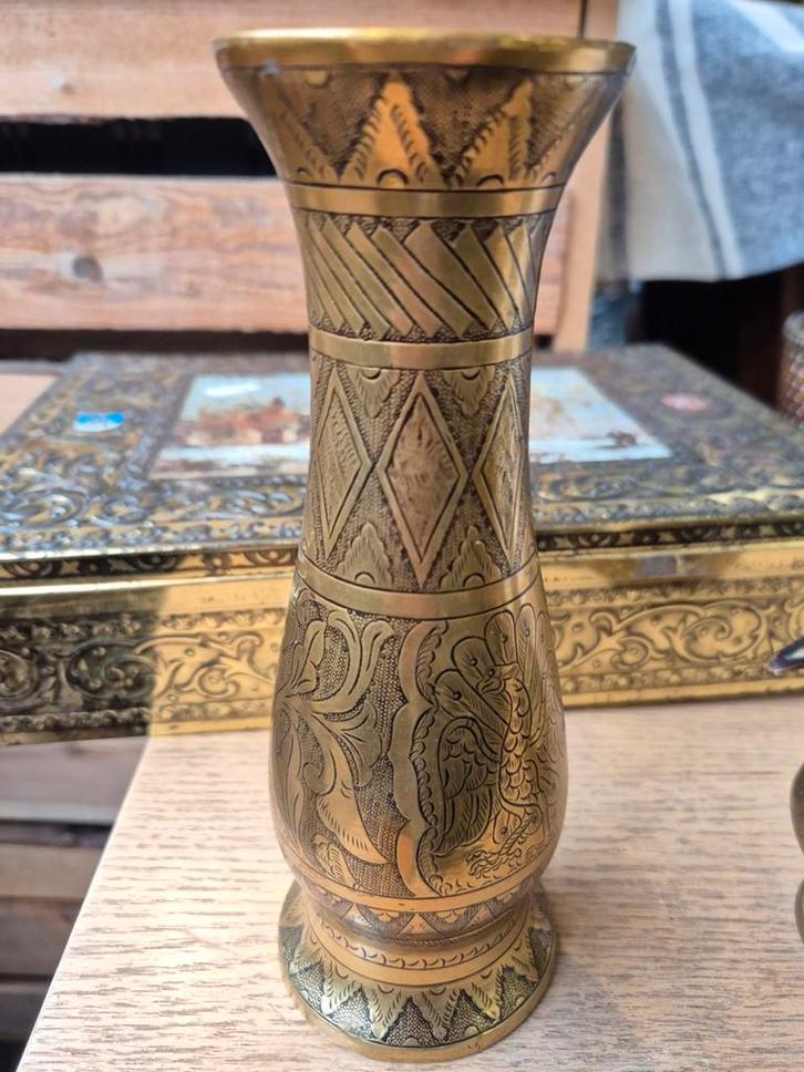 Vintage Indonesisch Messing Vaasje, Antiek en Kunst, Antiek | Vazen, Ophalen of Verzenden