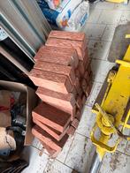 Gratis 34 metselstenen, Doe-het-zelf en Verbouw, Metselstenen, Ophalen, Gebruikt, Bakstenen