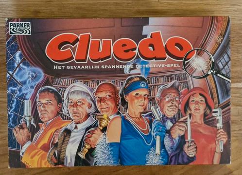 Classic Cluedo bijna vintage., Hobby en Vrije tijd, Gezelschapsspellen | Bordspellen, Gebruikt, Ophalen of Verzenden