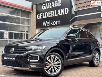 Volkswagen T-Roc 1.5 150pk Sport | Virtual-Cockpit | Bi-Xeno beschikbaar voor biedingen
