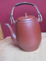 Yixing Chinese theepot met bamboehengsel, Antiek en Kunst, Verzenden