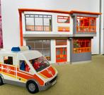 Ziekenhuis met ambulance, Kinderen en Baby's, Speelgoed | Playmobil, Ophalen of Verzenden, Zo goed als nieuw