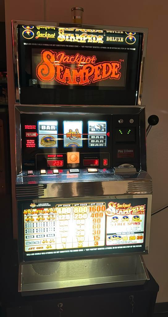 WMS Jackpot Stampede Deluxe  casino slot machine op euros, Verzamelen, Automaten | Gokkasten en Fruitautomaten, Zo goed als nieuw