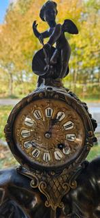 Franse bronzen stier pendule: Cupidon et Le Taureau, Antiek en Kunst, Antiek | Klokken, Ophalen of Verzenden