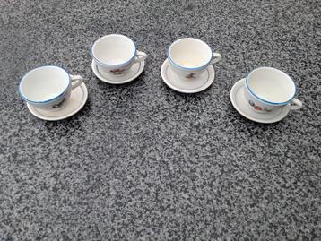 Mini Serviesje met leuke afbeeldingen beschikbaar voor biedingen