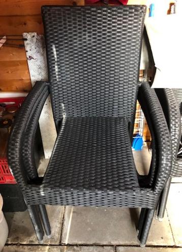 Tuinstoelen beschikbaar voor biedingen