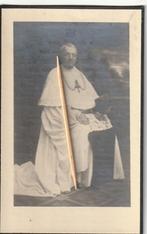 Bidprentje Priester Wouw, Verzamelen, Bidprentjes en Rouwkaarten, Verzenden