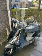 Piaggio zip snor, Fietsen en Brommers, Scooters | Piaggio, Zip, Ophalen of Verzenden, Zo goed als nieuw, Benzine