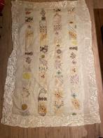 Colorique bed sprei met prachtige borduursels, Ophalen, Zo goed als nieuw