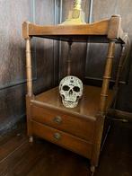 Antieke bijzettafel, Ophalen