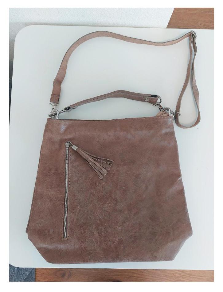 Italiaanse leren schoudertas bruin nieuw met keurmerk, Sieraden, Tassen en Uiterlijk, Tassen | Schoudertassen, Nieuw, Overige merken