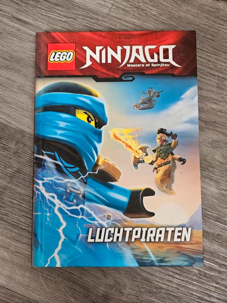 LEGO Ninjago Luchtpiraten Boek, Boeken, Kinderboeken | Jeugd | onder 10 jaar, Zo goed als nieuw, Fictie algemeen, Ophalen of Verzenden