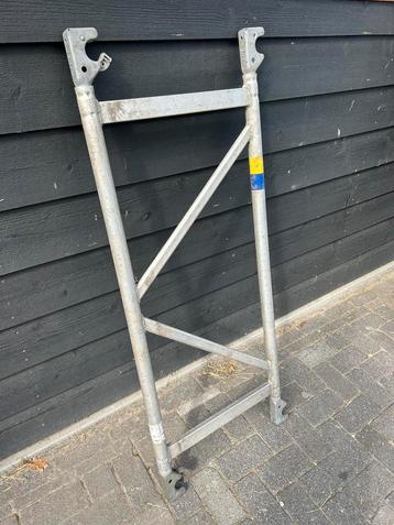 Meerdere Layher ALU rolsteiger 128cm dubbele leuning beschikbaar voor biedingen