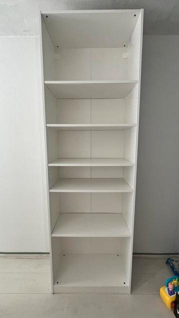 Pax wit 75x35x236 met 5 planken