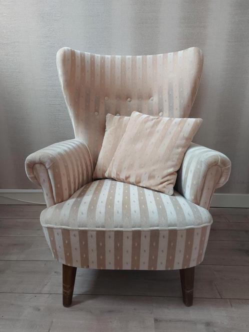 Fauteuil beige crème landelijke stijl relaxstoel, Huis en Inrichting, Fauteuils, Gebruikt, 50 tot 75 cm, 75 tot 100 cm, Ophalen