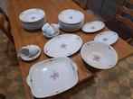 Vintage servies. Met roosjes. Bavaria Germany, Antiek en Kunst, Antiek | Servies compleet, Ophalen of Verzenden