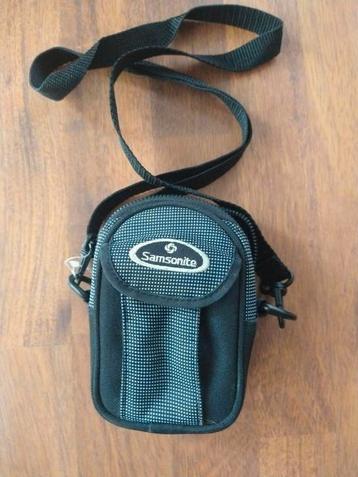 Samsonite compactcamera tas beschikbaar voor biedingen