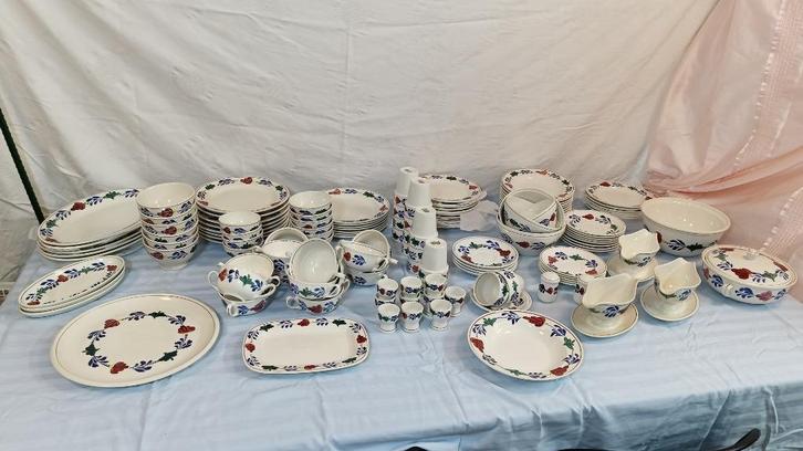 Compleet Boerenbont servies Boch & Regout Maastricht 163x, Antiek en Kunst, Antiek | Servies compleet, Ophalen of Verzenden