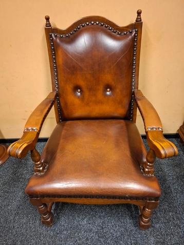 Vintage Leren Fauteuil beschikbaar voor biedingen