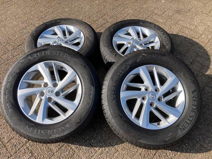 16” originele Hyundai Tucson III velgen + allseason banden, Auto-onderdelen, Banden en Velgen, Banden en Velgen, All Season, 16 inch