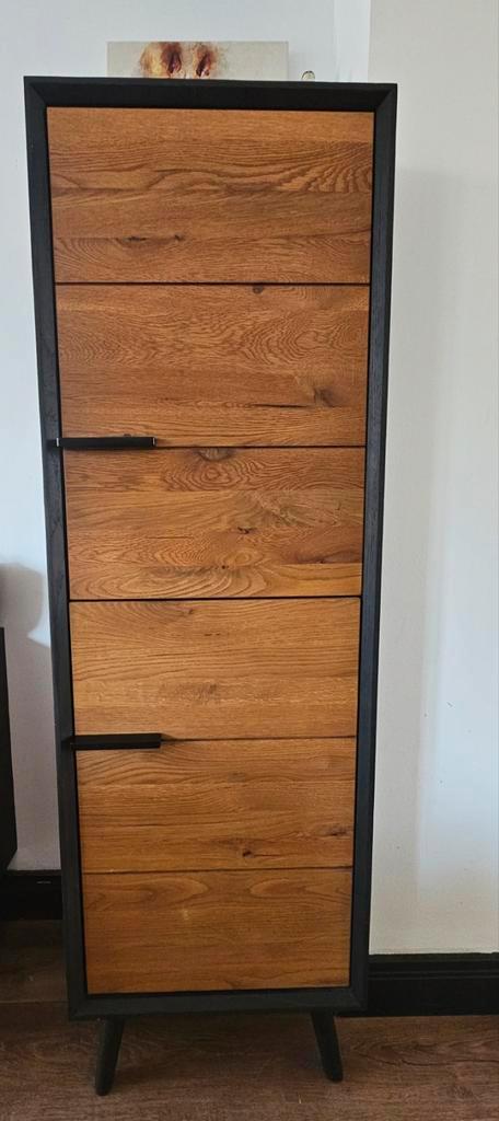 Hoge eiken kast Bresso van Tower Living, Huis en Inrichting, Kasten | Dressoirs, Zo goed als nieuw, 25 tot 50 cm, Eikenhout, Ophalen